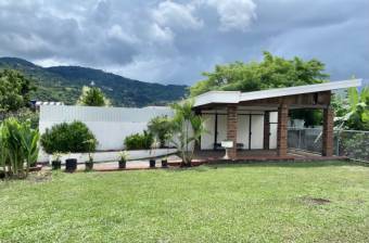 Escazu Se Alquila Amplia Casa con Jardin