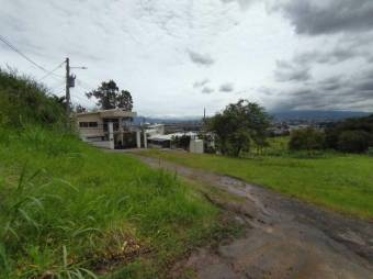 Lote con propiedad a la venta.A.L. 22-191