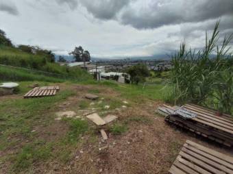 Lote con propiedad a la venta.A.L. 22-191