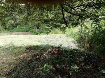 Lote con propiedad a la venta.A.L. 22-191