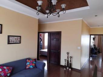 Venta de hermosa propiedad en San Vicente de Moravia. #21-877