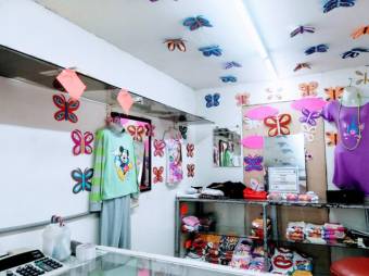 Casa amplia a la venta hatillo A.L. 21-2436