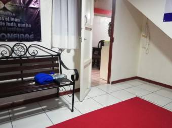 Casa amplia a la venta hatillo A.L. 21-2436