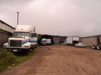 Terreno comercial o residencial a la venta. A.L. 21-950