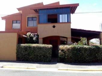 Moderna casa  en Venta, HerMercedesSur  CG-21-1306