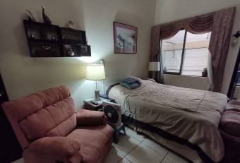 V#107 Acogedora propiedad en venta/ Moravia-San José