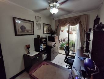 V#107 Acogedora propiedad en venta/ Moravia-San José