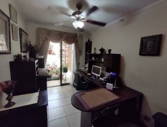 V#107 Acogedora propiedad en venta/ Moravia-San José