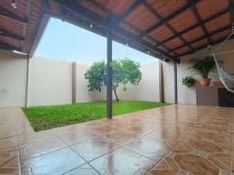 Hermosa y amplia casa a la venta.A.L.22-230