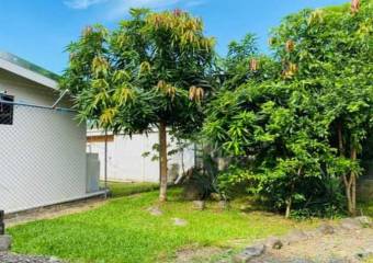 Bonita casa familiar en Venta, Guápiles  Centro  CG-20-2087