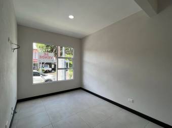 se vende casa a estrenar con patio 23-368