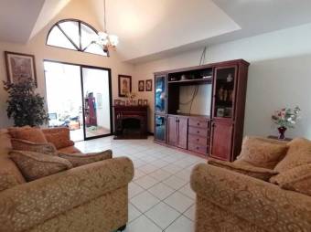 MLS-23-365 VENTA CASA SANTA ANA SAN JOSE