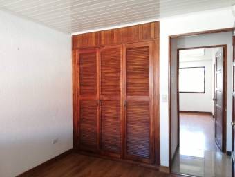 Casa en Venta en Santo Domingo, Heredia. RAH 23-379