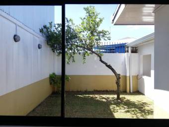 Casa en Venta en Santo Domingo, Heredia. RAH 23-379