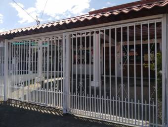 Casa en Venta en Santo Domingo, Heredia. RAH 23-379