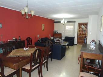 Casa en Venta en Moravia, San José. RAH 22-2035