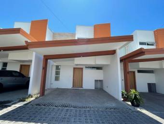 Casa en Venta en San Pablo, Heredia. RAH 23-397