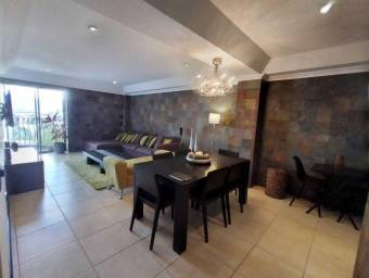 Apartamento en Venta en Escazú, San José. RAH 23-402