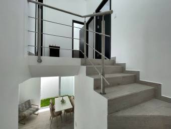 Casa en Venta en Mora, San José. RAH 23-399