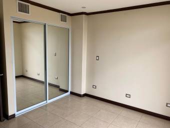 Apartamento en Alquiler en Escazú, San José. RAH 23-405