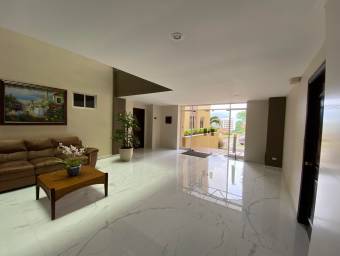 Apartamento en Alquiler en Escazú, San José. RAH 23-405