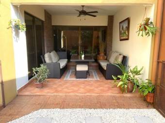 MLS-23-320 VENTA CASA MERCEDES NORTE HEREDIA