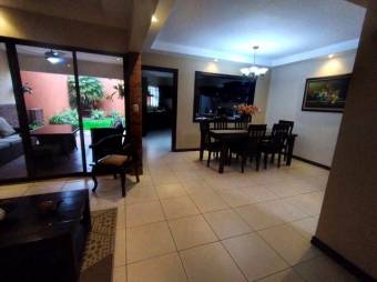 MLS-23-320 VENTA CASA MERCEDES NORTE HEREDIA