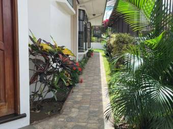 MLS-23-467 VENTA CASA ULLOA HEREDIA