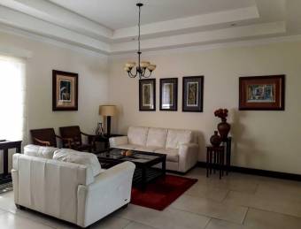 Casa en venta en Santo Domingo, Heredia. RAH 22-2407