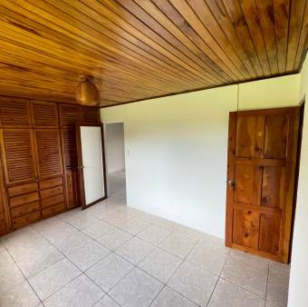 Casa en venta en Desamparados, Alajuela. RAH 22-2766