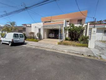 Casa en Venta en Pavas, San José. RAH 23-424