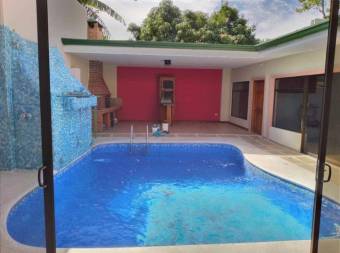 Casa en Venta en Rohrmoser, San José. RAH 22-796