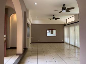 MLS-23-470 VENTA CASA ALAJUELA 