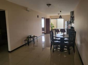 Vendo o alquilo bella casa en HEREDIA