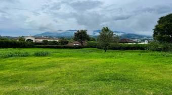 REDUCED!  Half-Acre Lot for Sale, Gated Golf Community Monteran, Curridabat