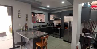 Casa en Venta en La Unión, Cartago. RAH 23-600