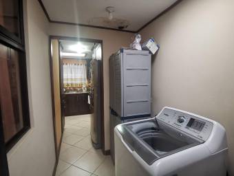 Casa en Venta en Curridabat, San José. RAH 22-2403