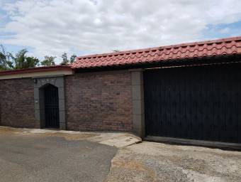 Casa en Venta en Desamparados, Alajuela. RAH 23-602