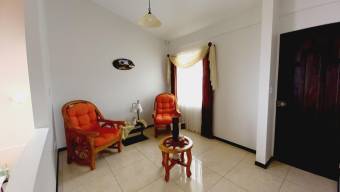 Casa en Venta en Oreamuno, Cartago. RAH 22-1556