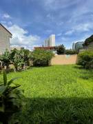 Amplia casa con Jardín, para oficinas en Sabana!