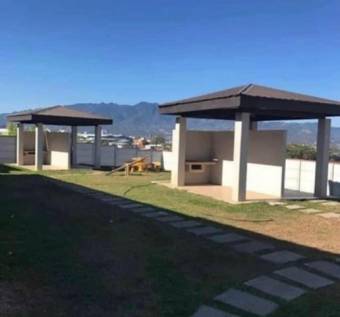 Se vende linda casas en San Pablo de Heredia 23-2933