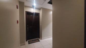 Se vende lindo y espacioso apartamento de 2 pisos en Belén de Heredia 23-2555