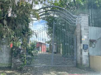 Venta de casa ubicada en San José, Escazú, San Rafael