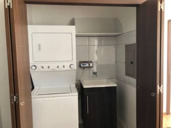 Se vende lindo y espacioso apartamento 