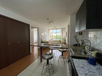 Se vende lindo y espacioso apartamento 