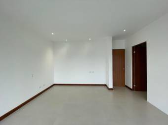 Se vende casa a estrenar en exclusivo condominio ubicada en Ulloa de Heredia 23-650 