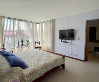 Casa de 3 habitaciones a la venta en Bello Horizonte de Escazú.