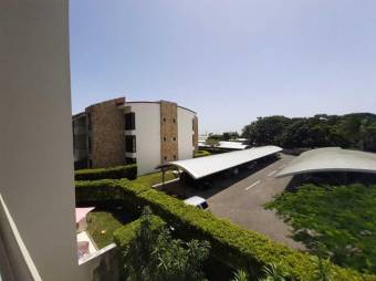Se alquila lindo y espaciosos apartamento con balcón en Rio Oro 23-3189