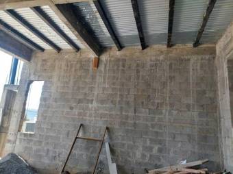 Se vende casa en construcción se entrega llave en mano en San Josecito de San Rafael 24-527 