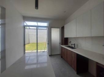 Se vende casa en construcción se entrega llave en mano en San Josecito de San Rafael 24-527 